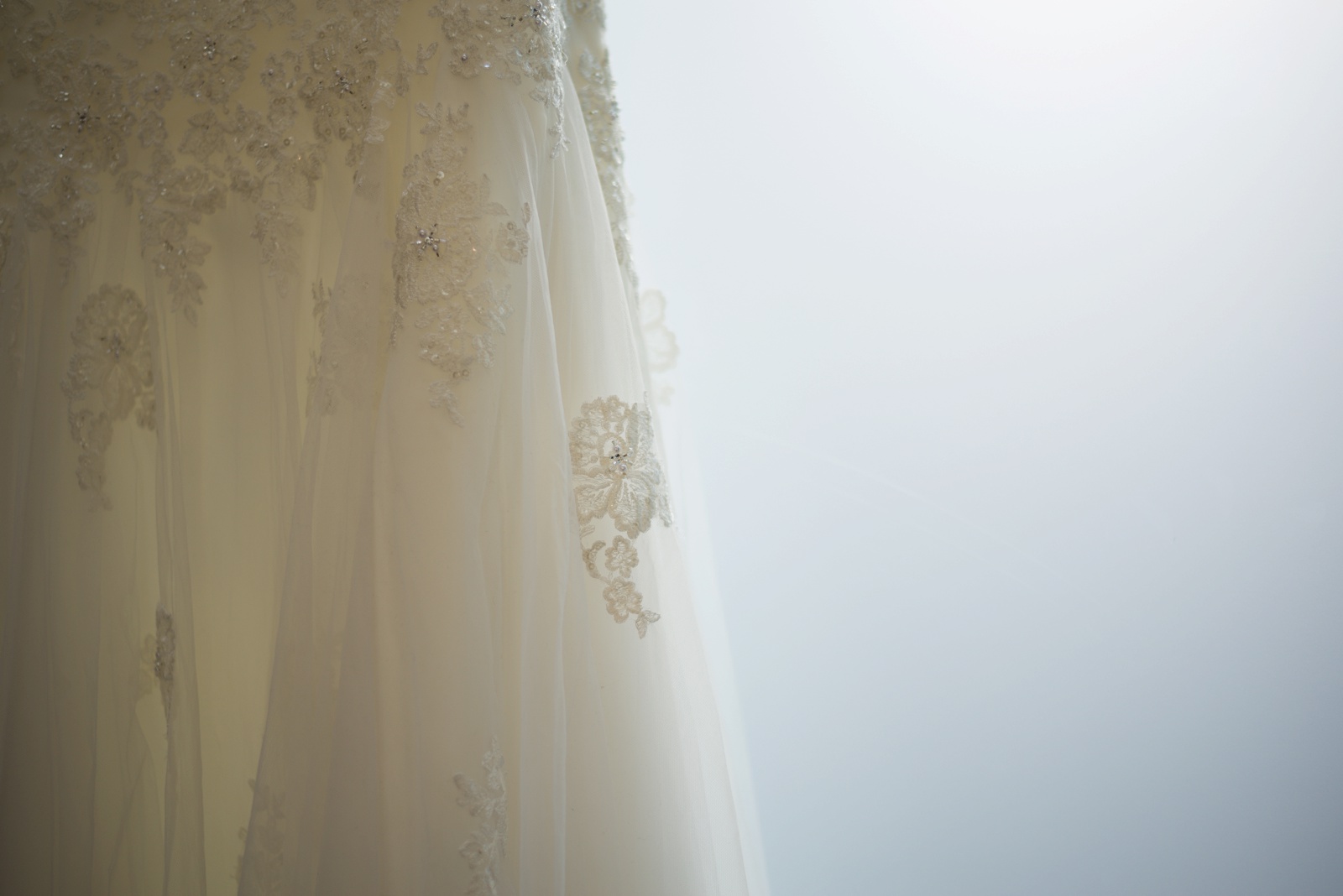 details-of-the-wedding-dress-lace-in-downtown-columbus