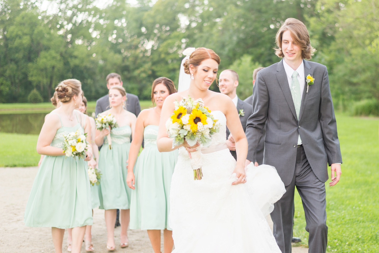candid-photo-of-a-couple-and-bridal-party