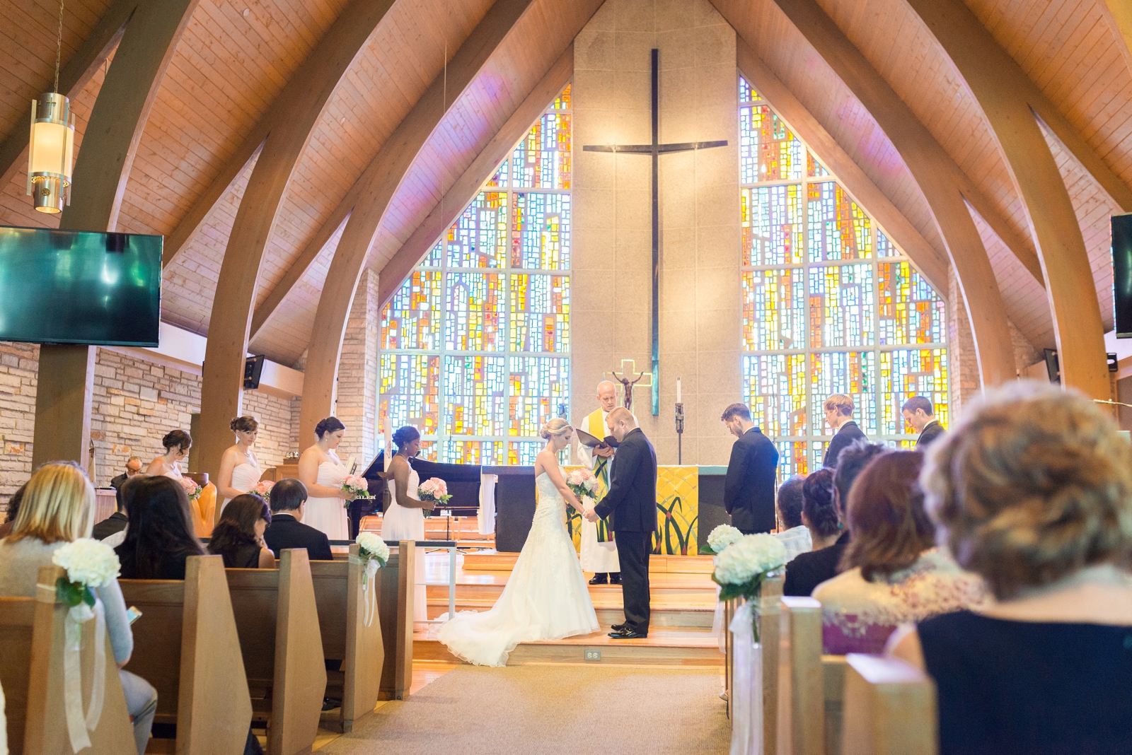 wedding-at-peace-lutheran-church-in-columbus