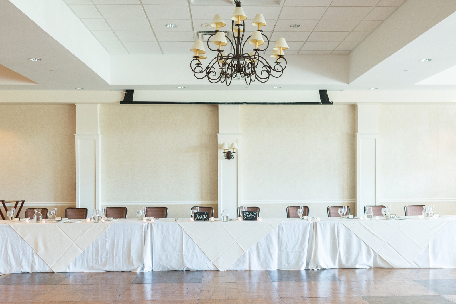 white-table-with-chandelier