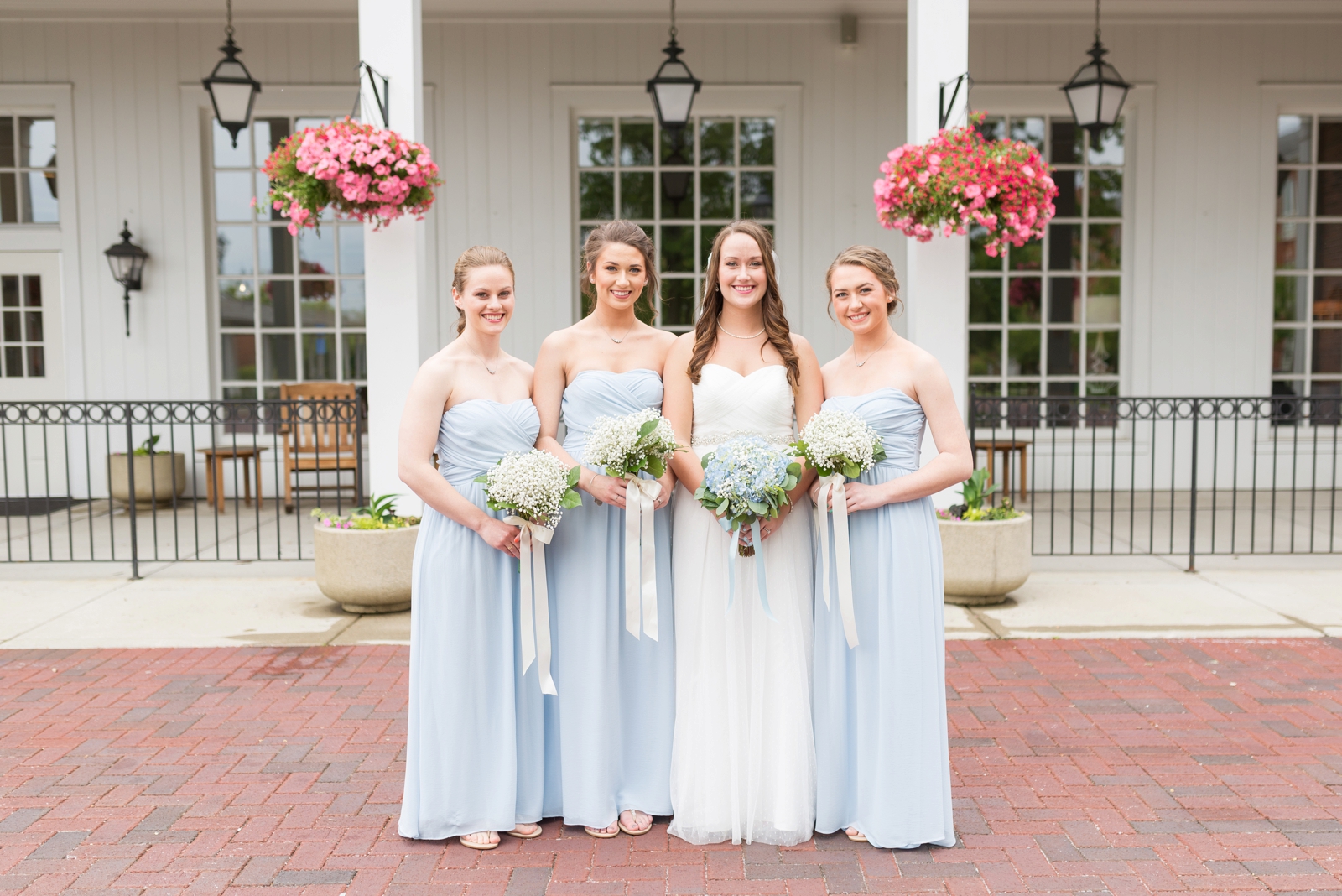 bride-and-her-bridesmaids-at-nationwide