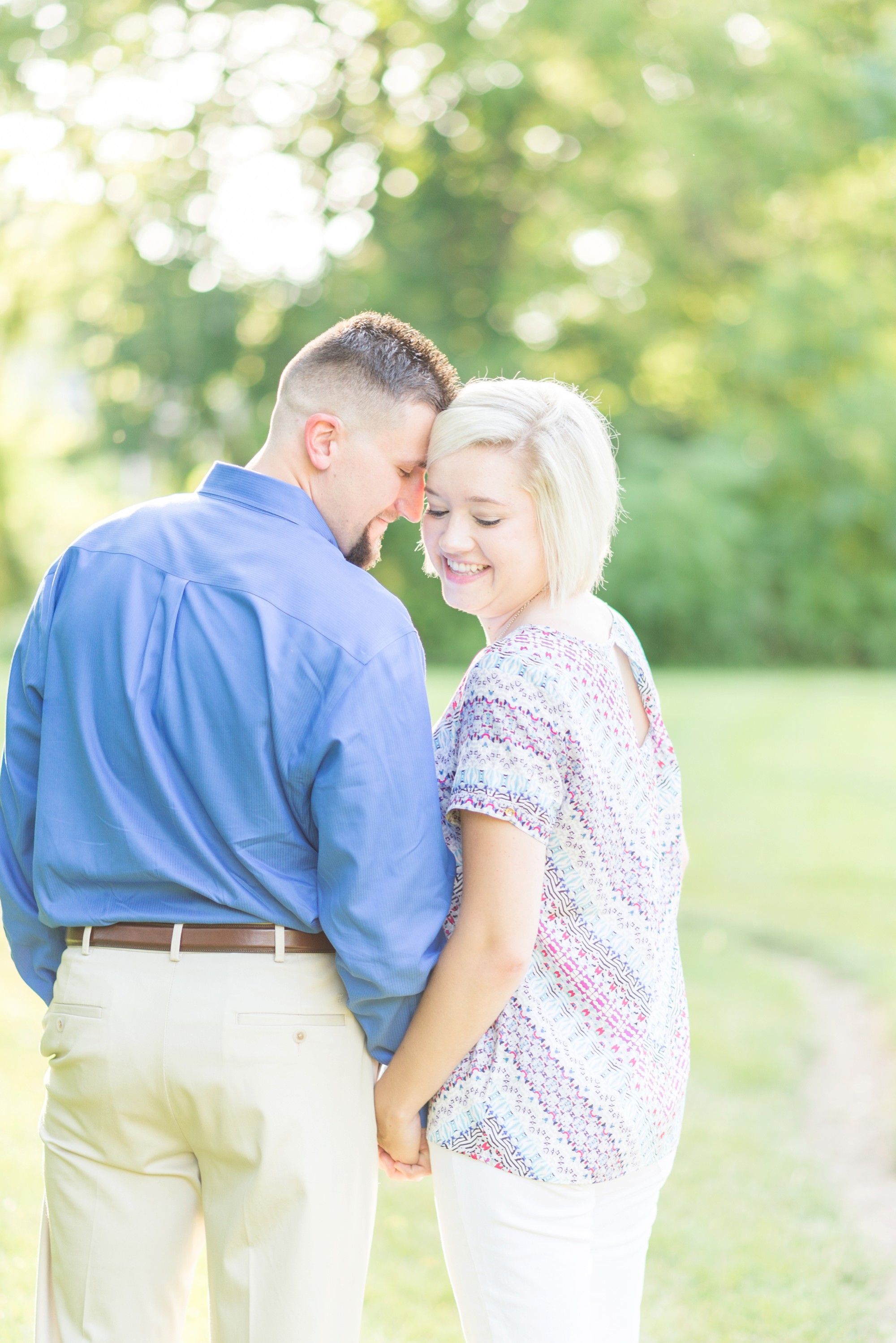 beautiful-sunset-engagement-session-in-dublin-ohio-at-coffman-park-17