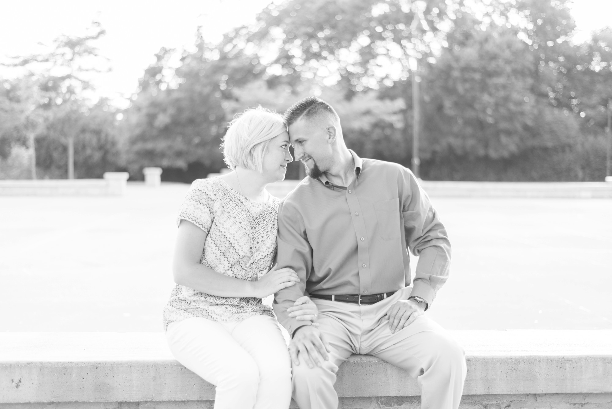 beautiful-sunset-engagement-session-in-dublin-ohio-at-coffman-park-23