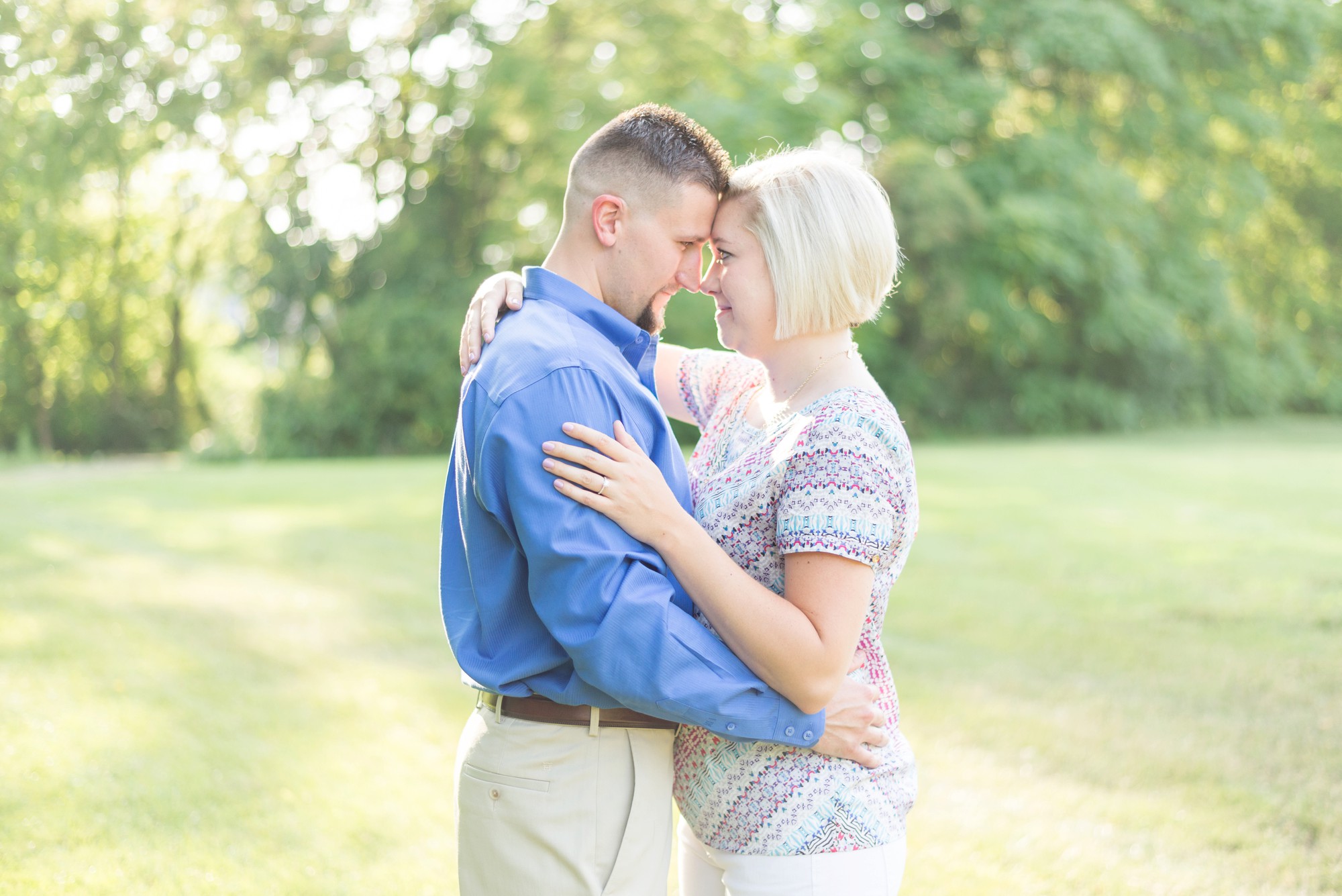 beautiful-sunset-engagement-session-in-dublin-ohio-at-coffman-park-6