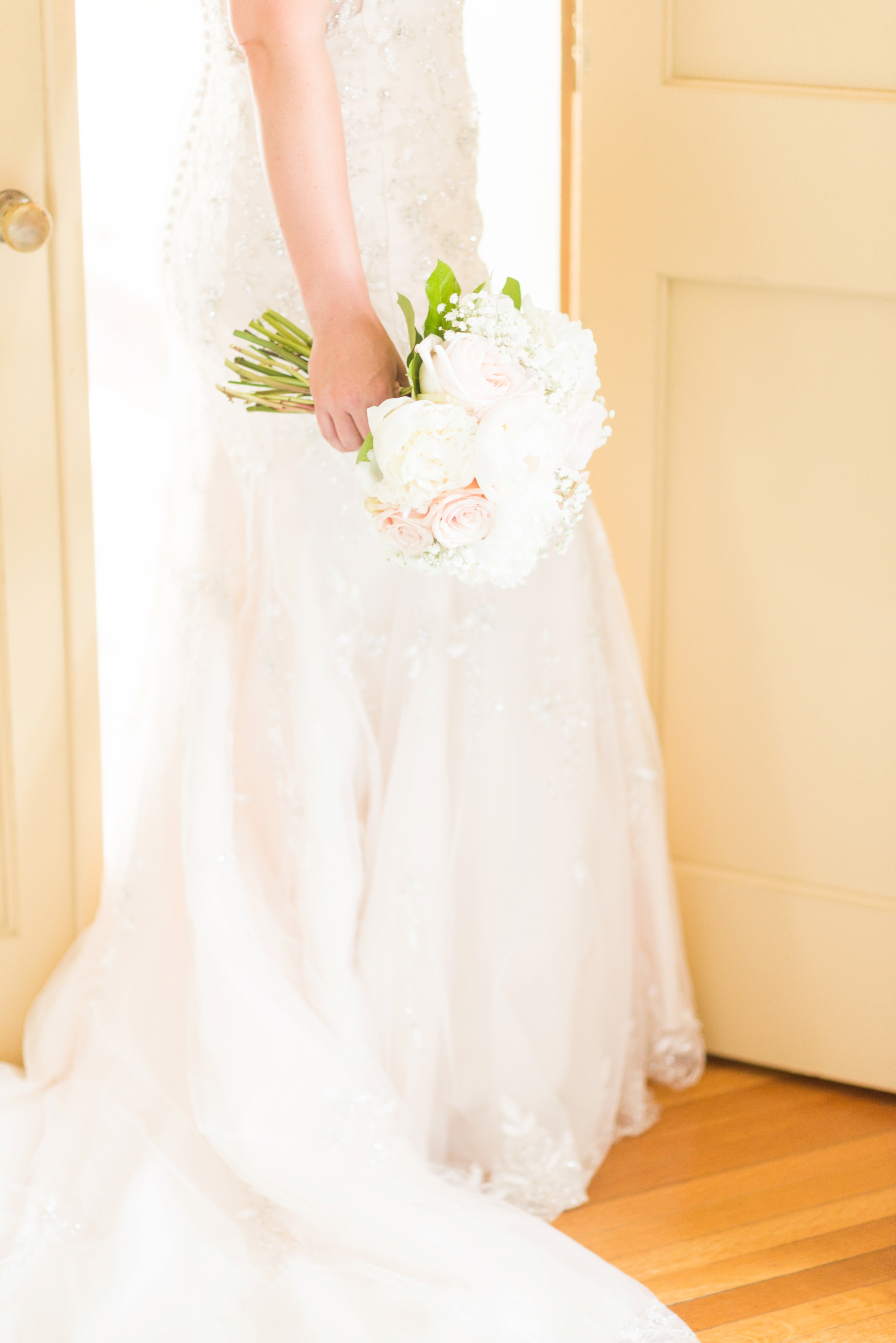 elegant-wedding-photography-at-bryn-du-mansion-in-granville-ohio_0543
