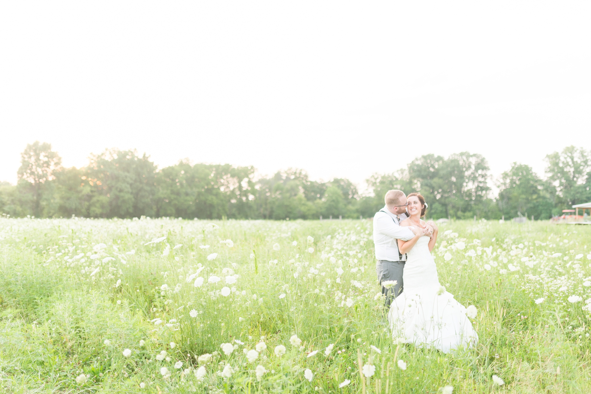 natural-light-wedding-photography-at-jorgensen-farms-westerville-ohio_0659