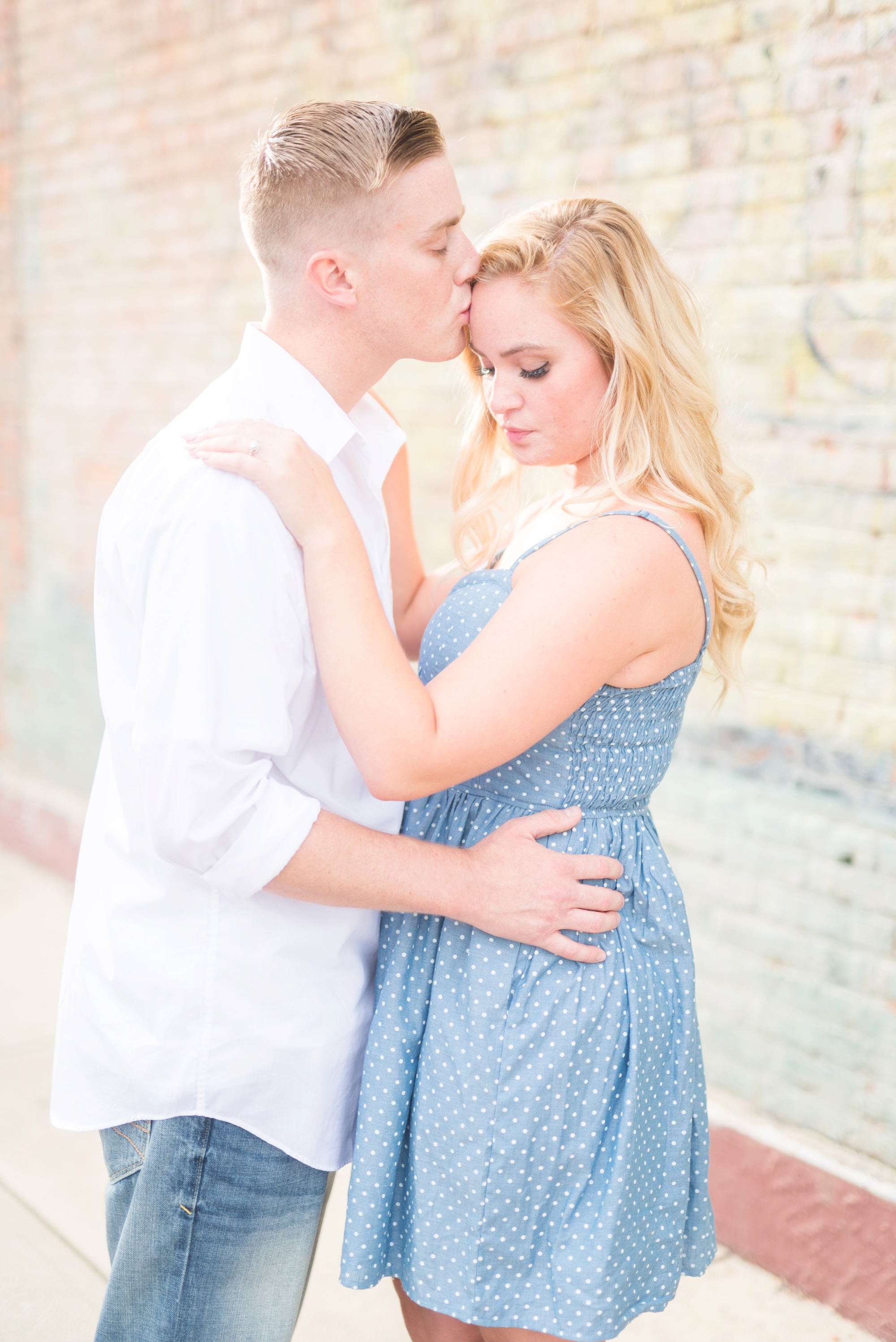 engagement-session-photography-in-downtown-delaware-ohio_0679