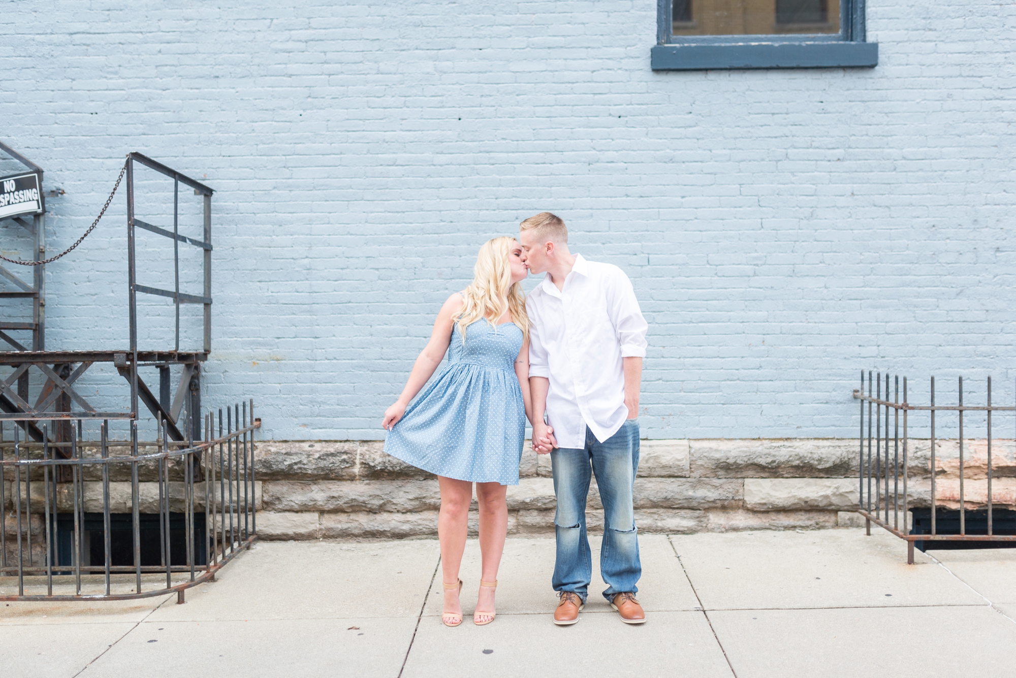 engagement-session-photography-in-downtown-delaware-ohio_0693