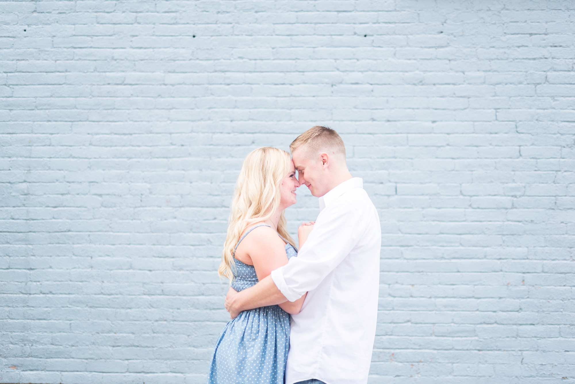 engagement-session-photography-in-downtown-delaware-ohio_0695