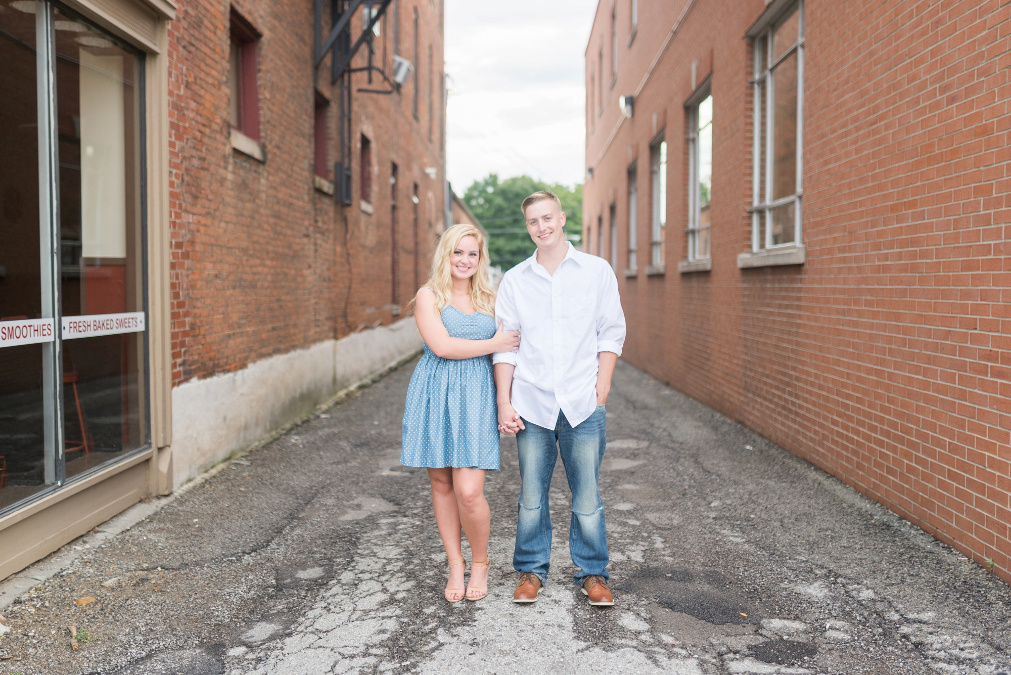 engagement-session-photography-in-downtown-delaware-ohio_0696