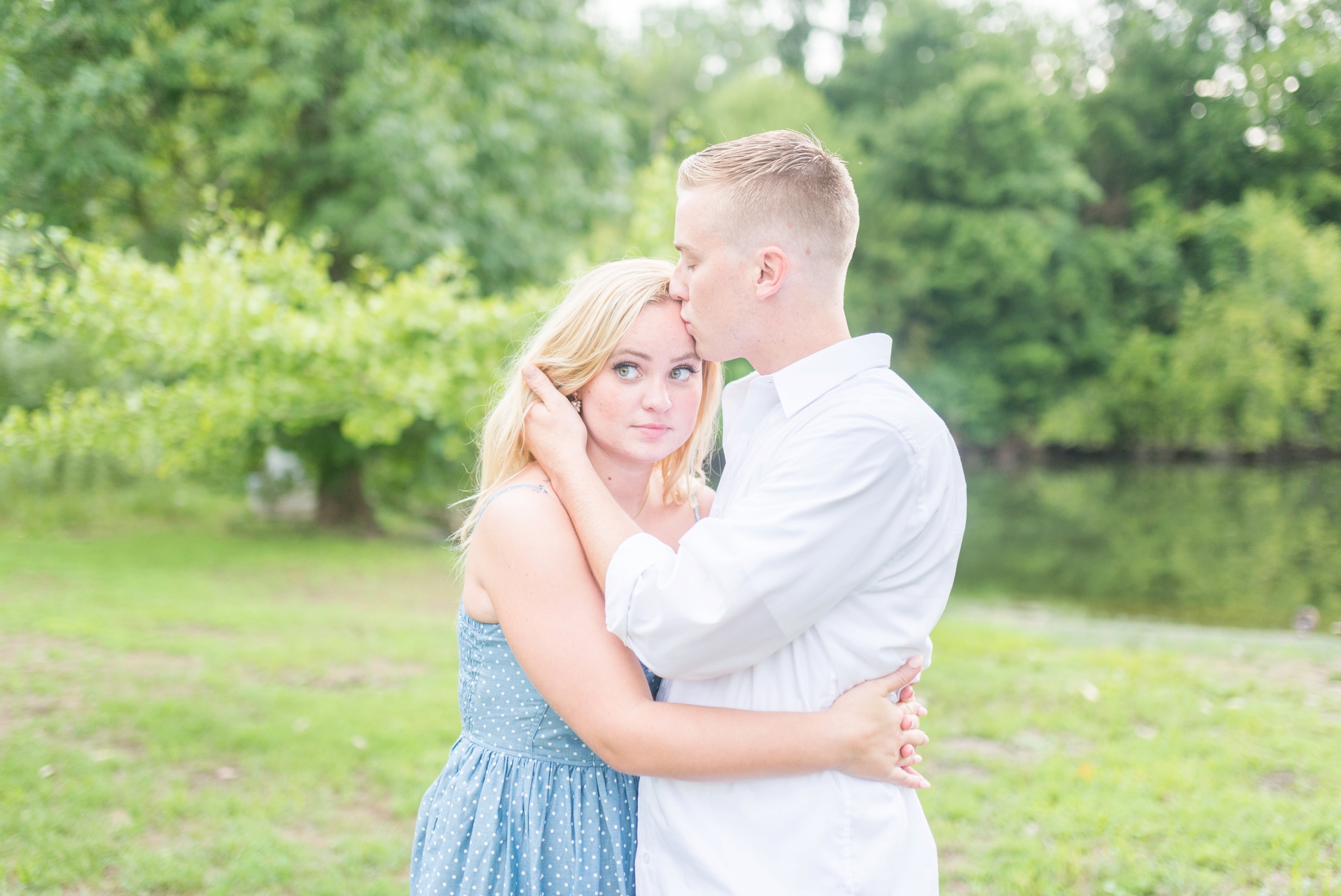 engagement-session-photography-in-downtown-delaware-ohio_0721