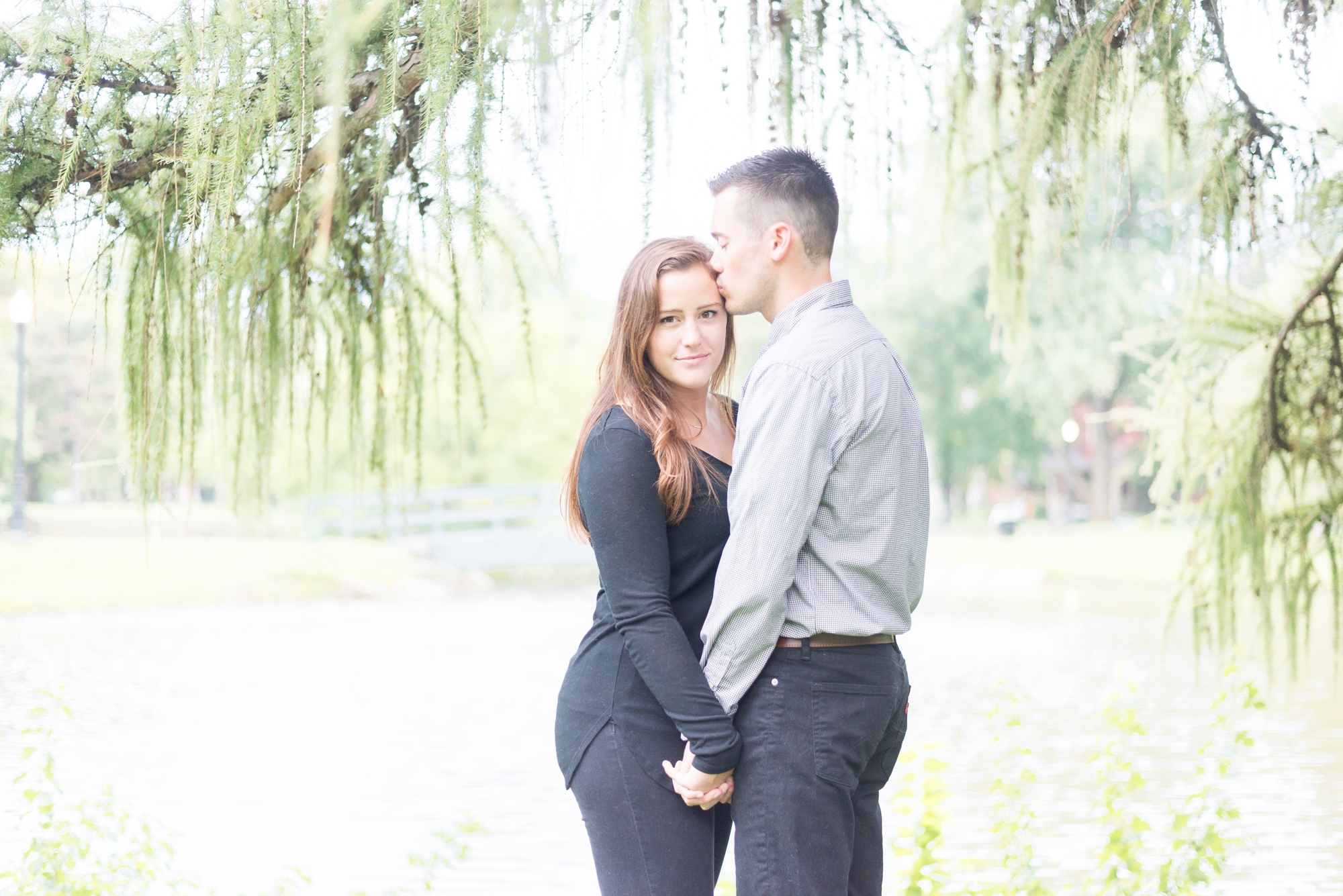 engagement-session-in-german-village-and-schiller-park-in-columbus-ohio_0229