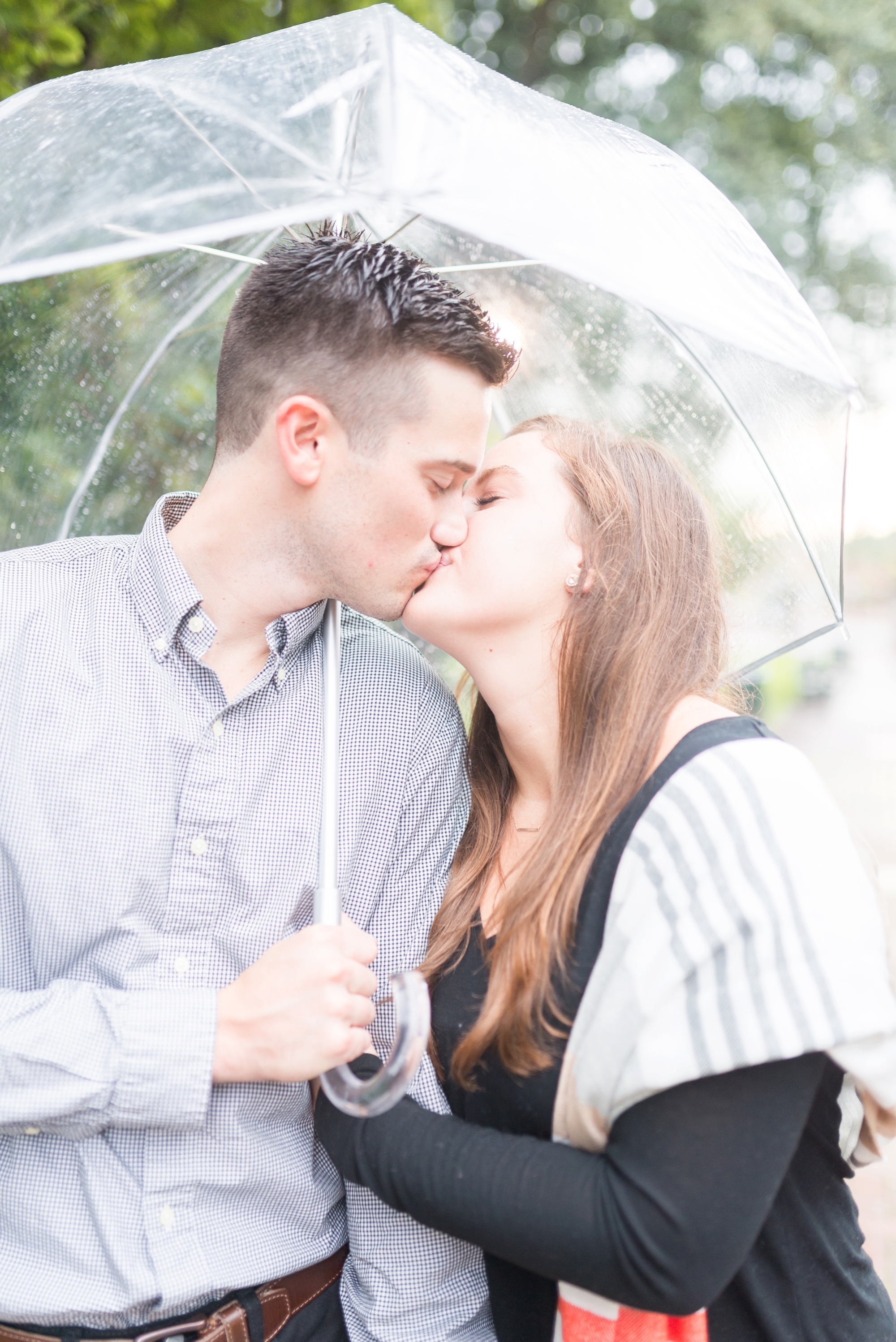 engagement-session-in-german-village-and-schiller-park-in-columbus-ohio_0235