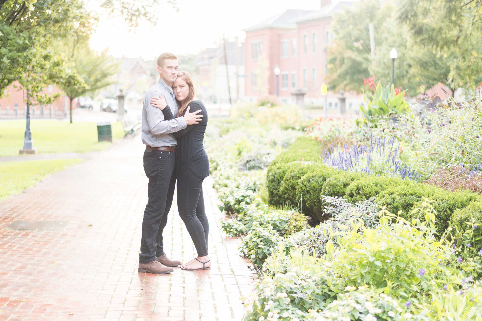 engagement-session-in-german-village-and-schiller-park-in-columbus-ohio_0240