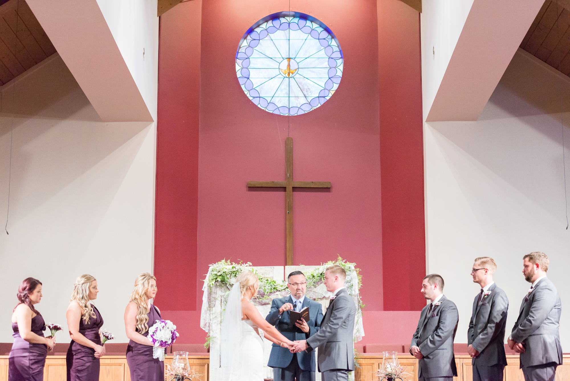 findlay-ohio-wedding-at-the-elks-lodge-and-church-of-god_0641