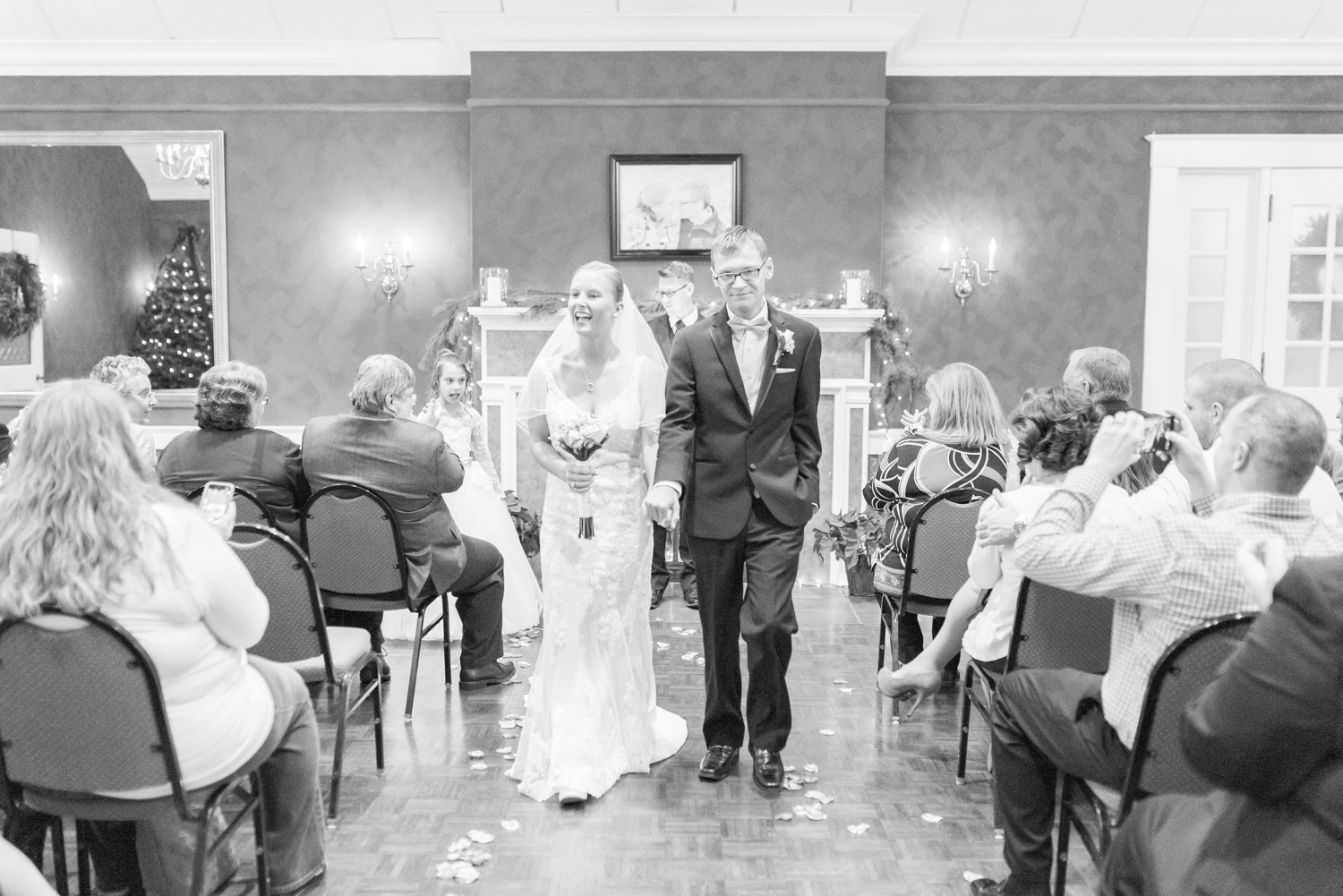 lancaster-ohio-winter-wedding-photography-at-the-country-club_0053