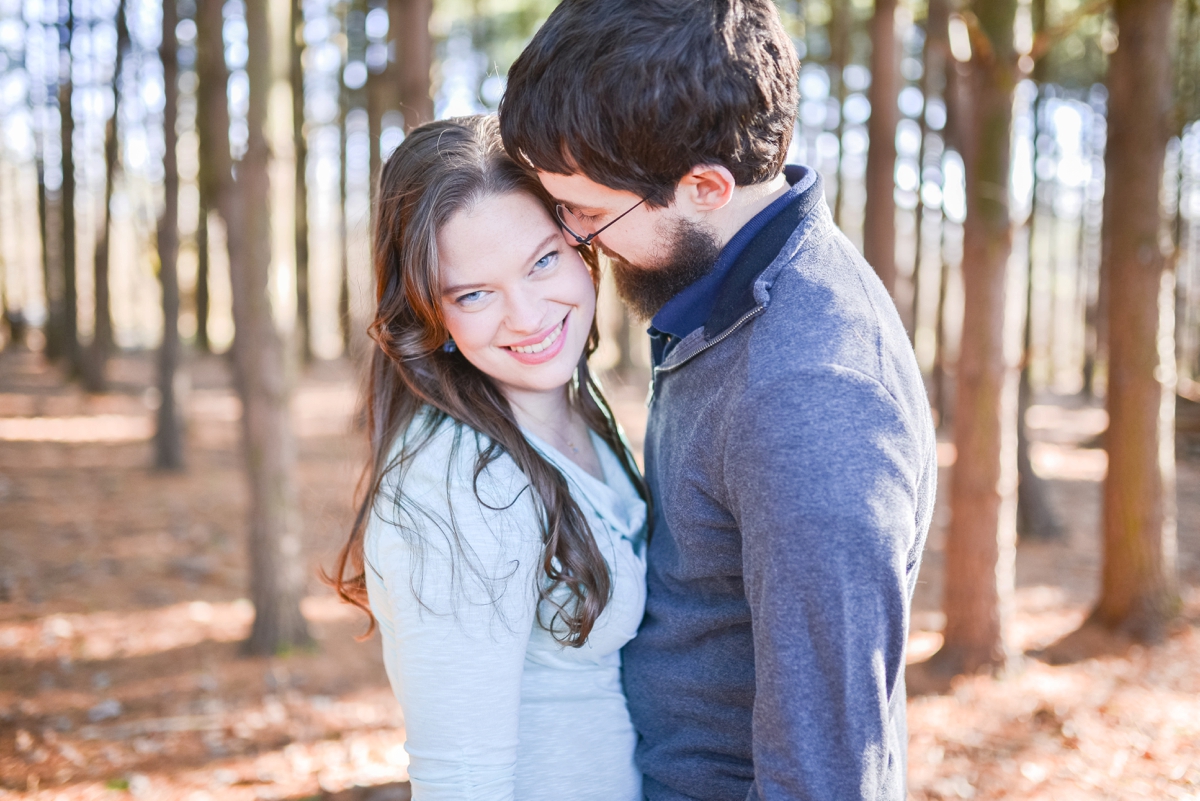 engagement-session-at-the-woods-in-hoover-dam-in-westerville-ohio_0432