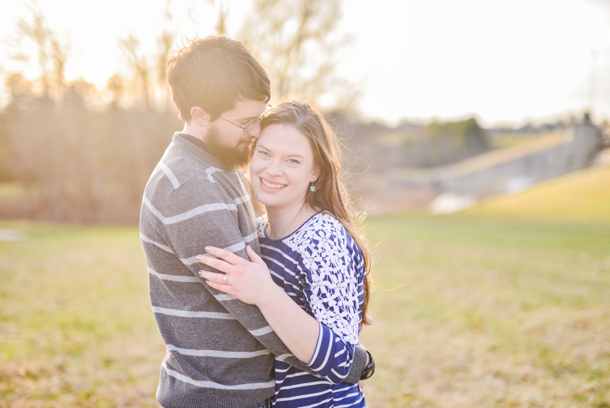 engagement-session-at-the-woods-in-hoover-dam-in-westerville-ohio_0455
