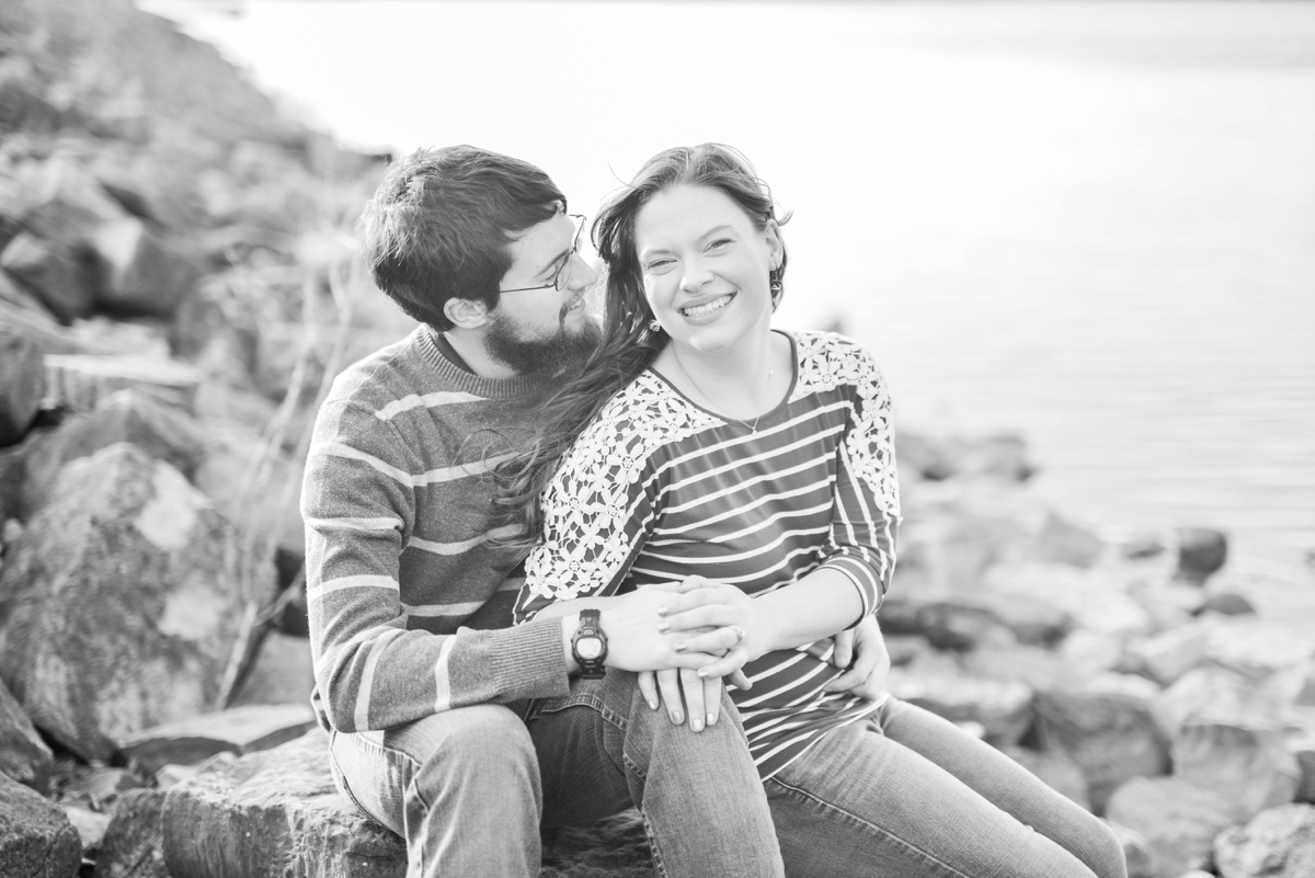 engagement-session-at-the-woods-in-hoover-dam-in-westerville-ohio_0457