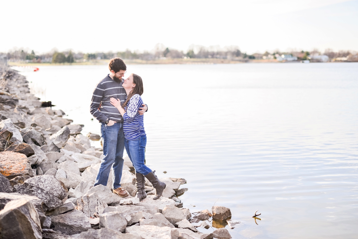 engagement-session-at-the-woods-in-hoover-dam-in-westerville-ohio_0460