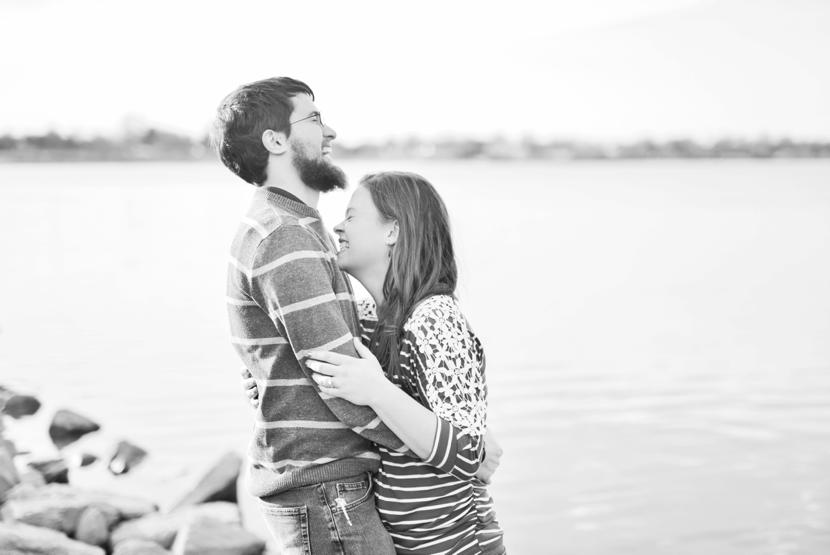 engagement-session-at-the-woods-in-hoover-dam-in-westerville-ohio_0461