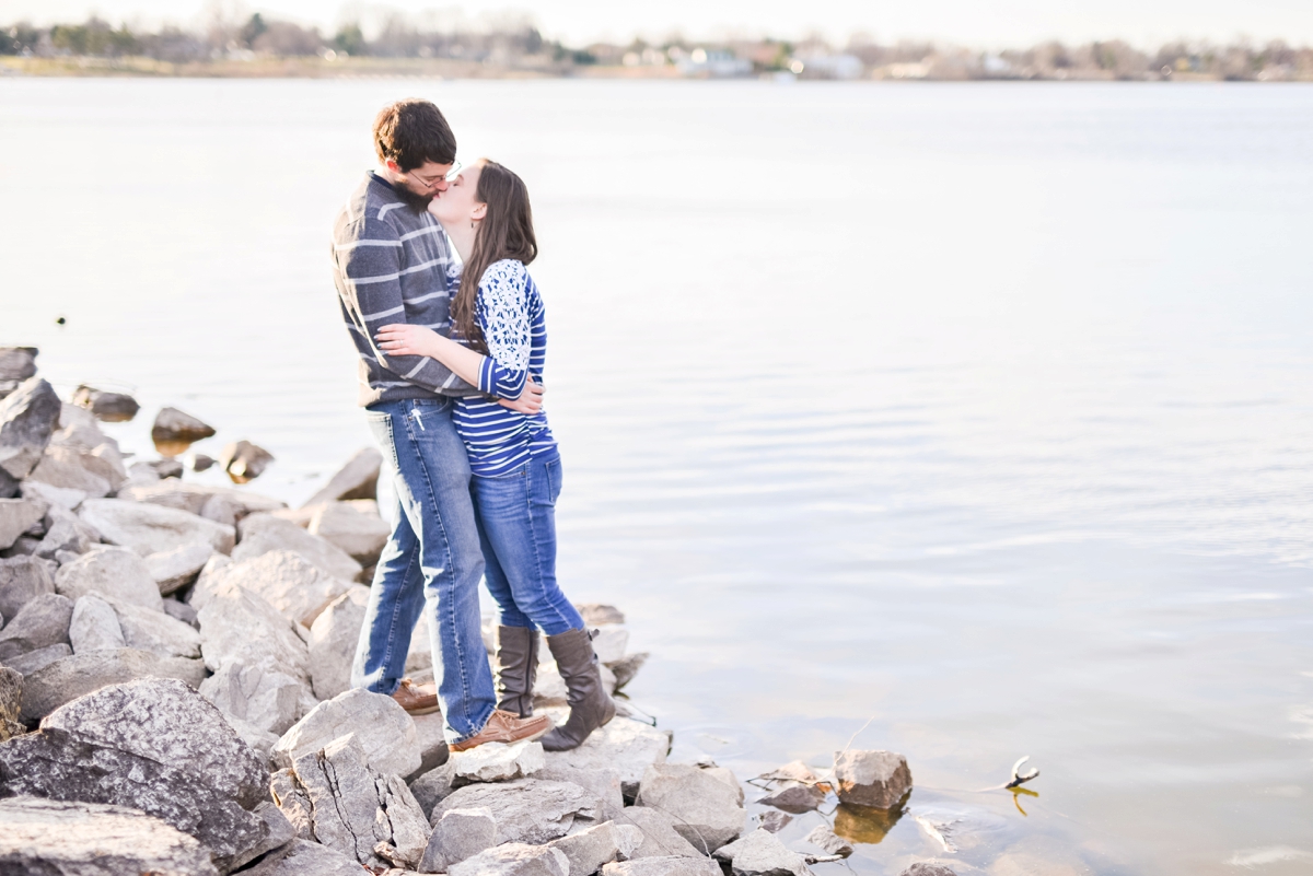 engagement-session-at-the-woods-in-hoover-dam-in-westerville-ohio_0469