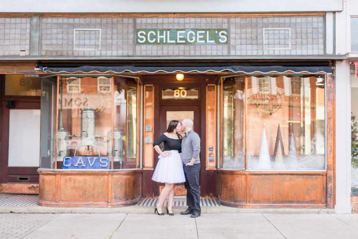 winter-engagements-at-chillicothe-in-the-downtown-area-by-the-stone-and-brick_0506