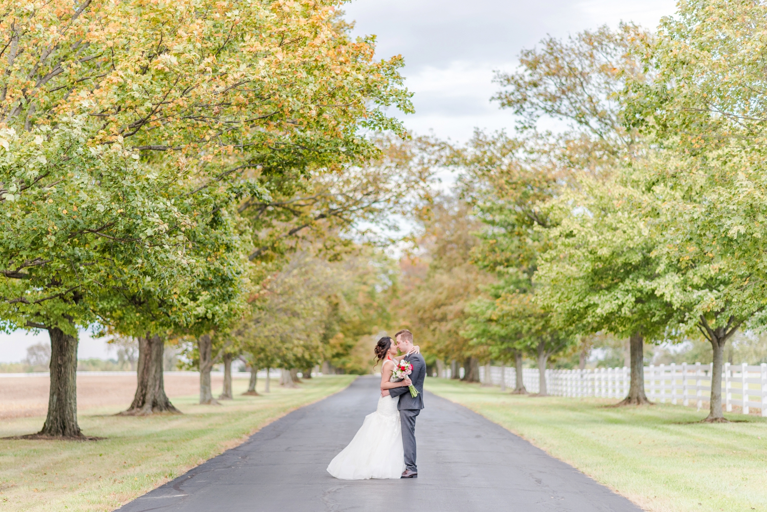 the-darby-house-driveway-wedding-photo