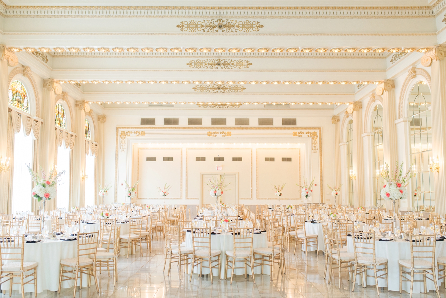 how-a-reception-looks-in-the-westin-ballroom-in-columbus-ohio
