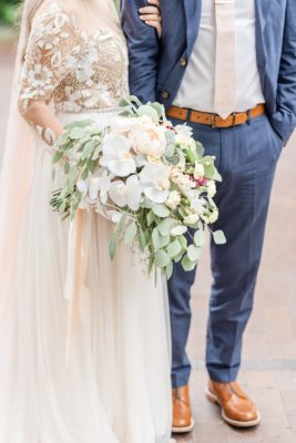 bride's bouquet for Franklin Park Conservatory wedding