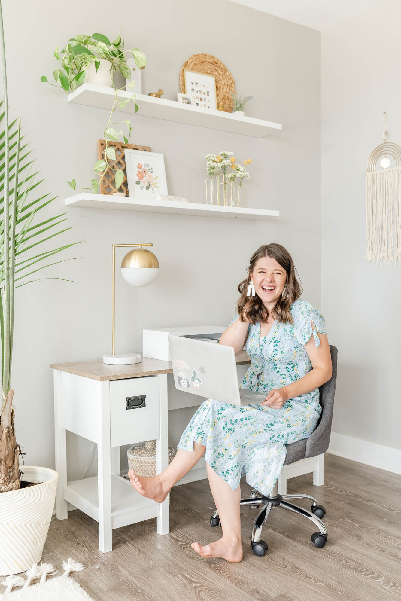 Easy Self Portrait Photography at Home: Tips for Self-Portrait Branding Photos by online educator Stephanie Kase Photography