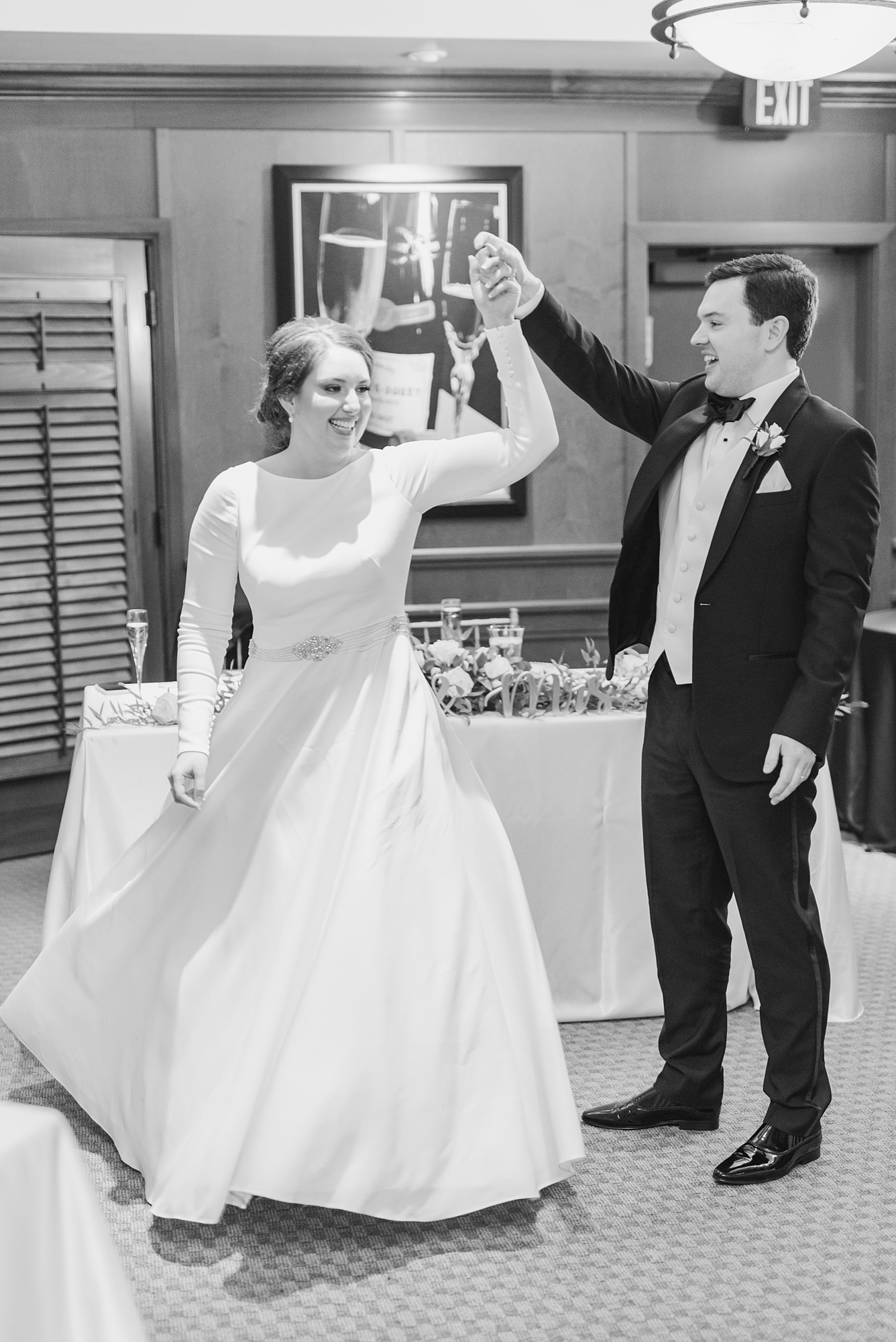 first dance during Ohio wedding reception